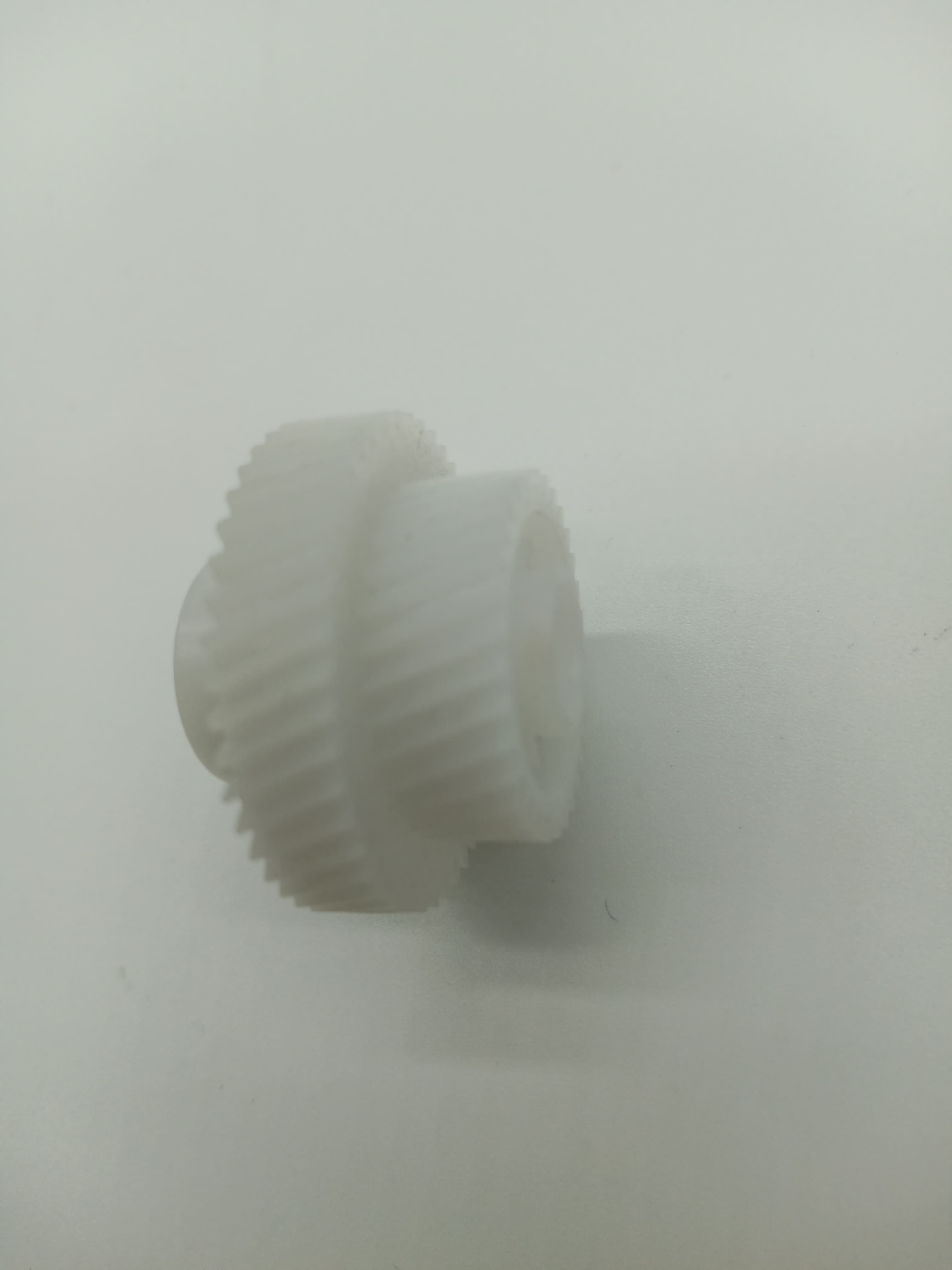 OKAY-MOLD - POM Gears - Overmolding Injection Molding - High Precision CNC Machining